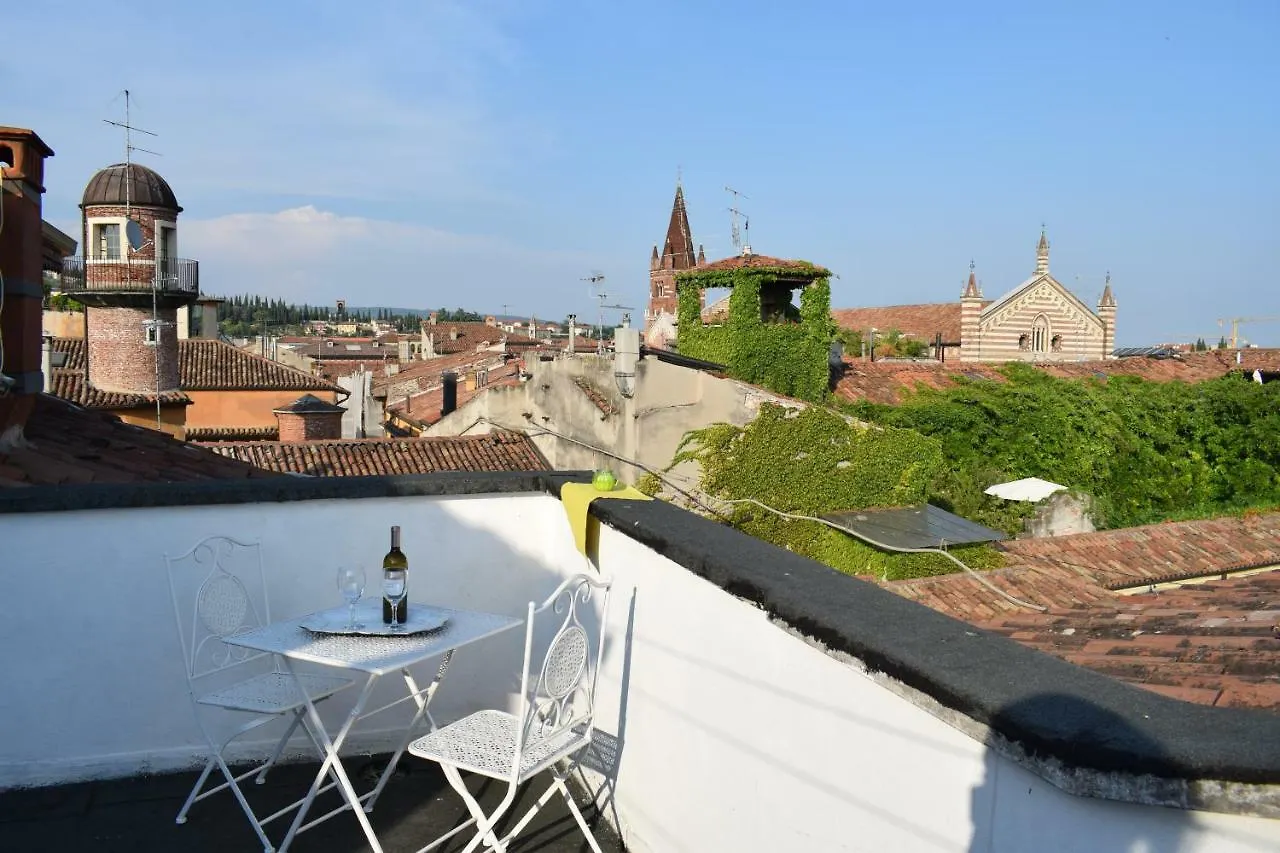 Ferienwohnung La Soffitta Bohemien Verona 0*,  Italien